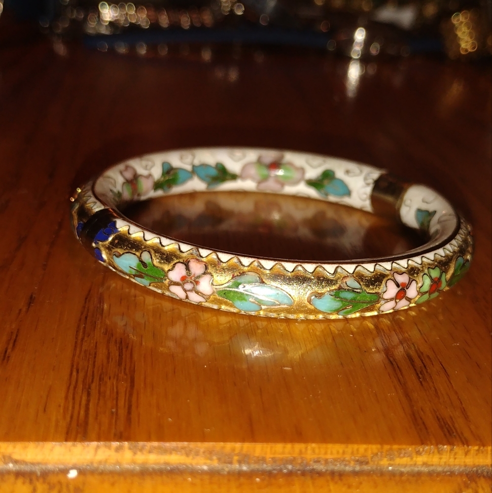Vintage oriental design hand enameled bracelet